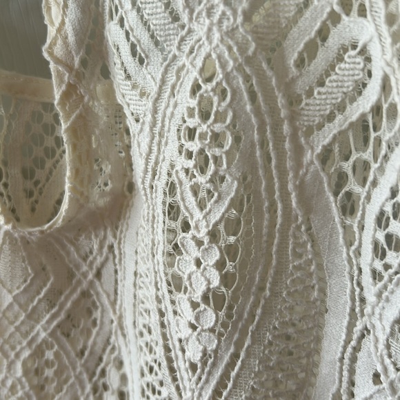 Zara Cream Ruffled Crop Tank Top - Picture 3 of 3